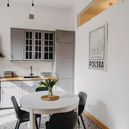 アパート Michalowskiego 11 クラクフ