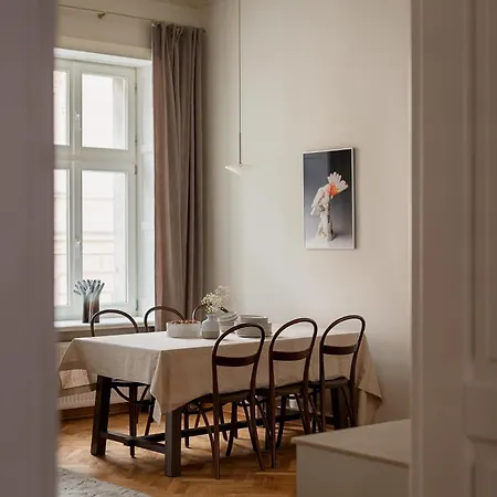 アパート Michalowskiego 11 クラクフ