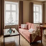 Michalowskiego 11 * Cracovia