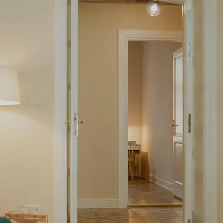 Michałowskiego 11 Apartament *